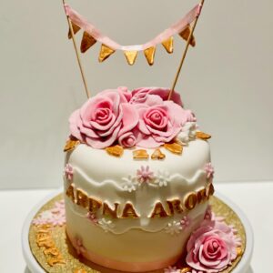 Vanilla Sponge Cake with Buttercream filling