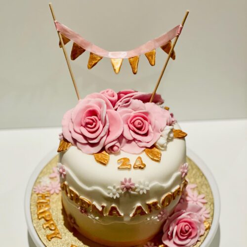 Vanilla Sponge Cake with Buttercream filling