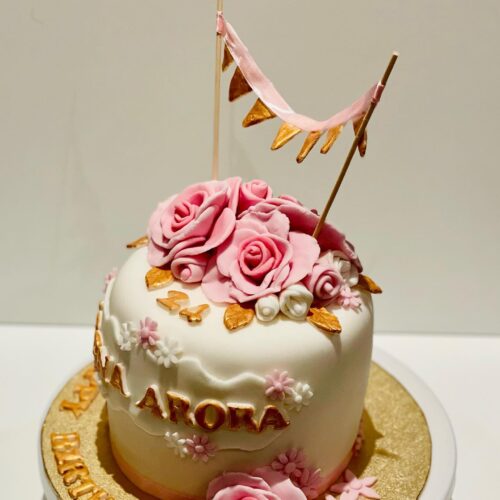 Vanilla Sponge Cake with Buttercream filling