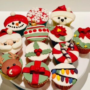 Christmas Carrot and Banana Cupcakes