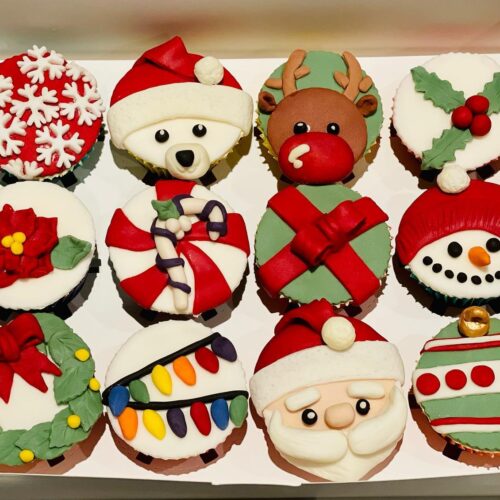Christmas Carrot and Banana Cupcakes