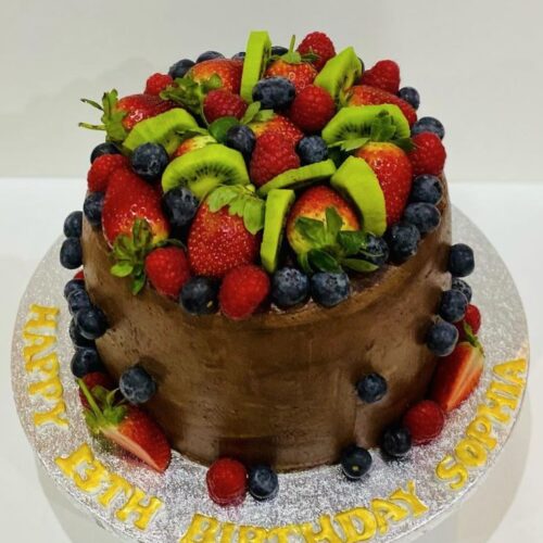 Vanilla Sponge Cake Chocolate Cream filling with Fruits Topper